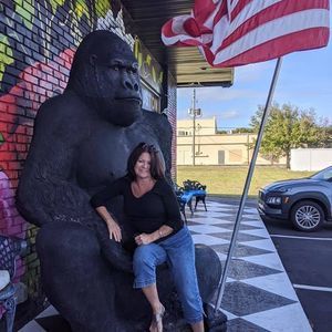 Meet your Posher, Terri